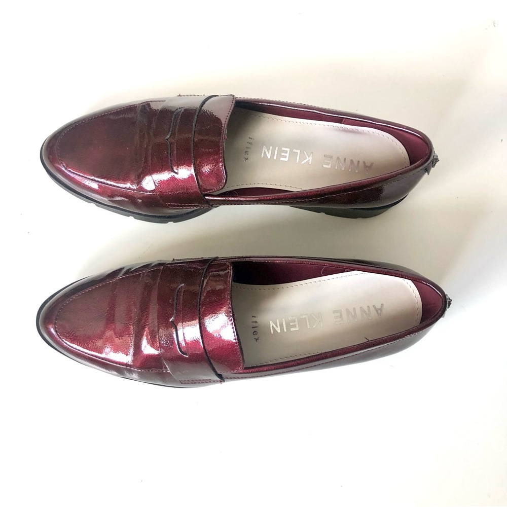 9.5 Chunky Loafer, burgundy with wedge sole by Anne Klein - Picture 4 of 5